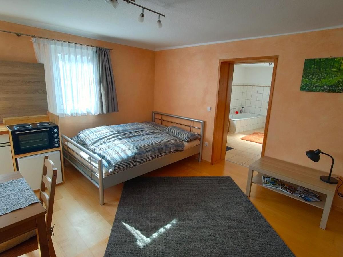 Zentrale & Ruhige Ferienwohnung Mössingen Exteriér fotografie